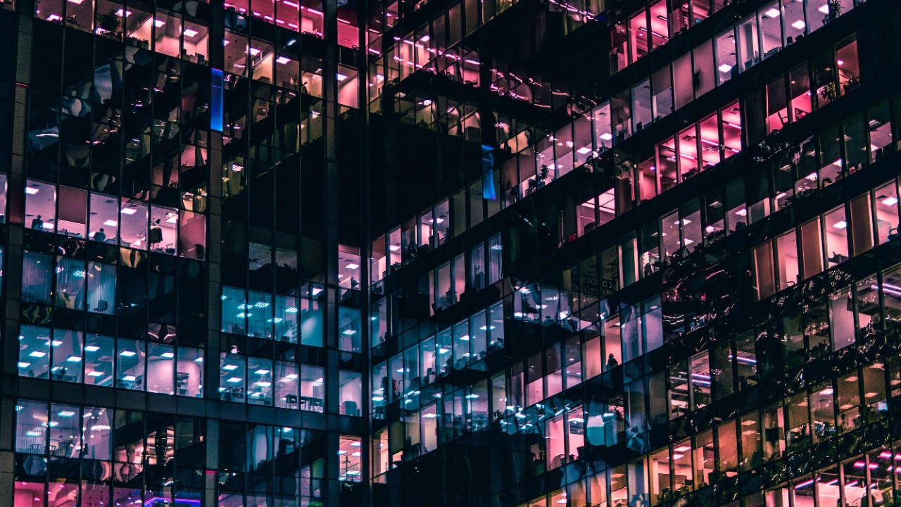 mike-kononov-lFv0V3_2H6s-unsplash (2)
